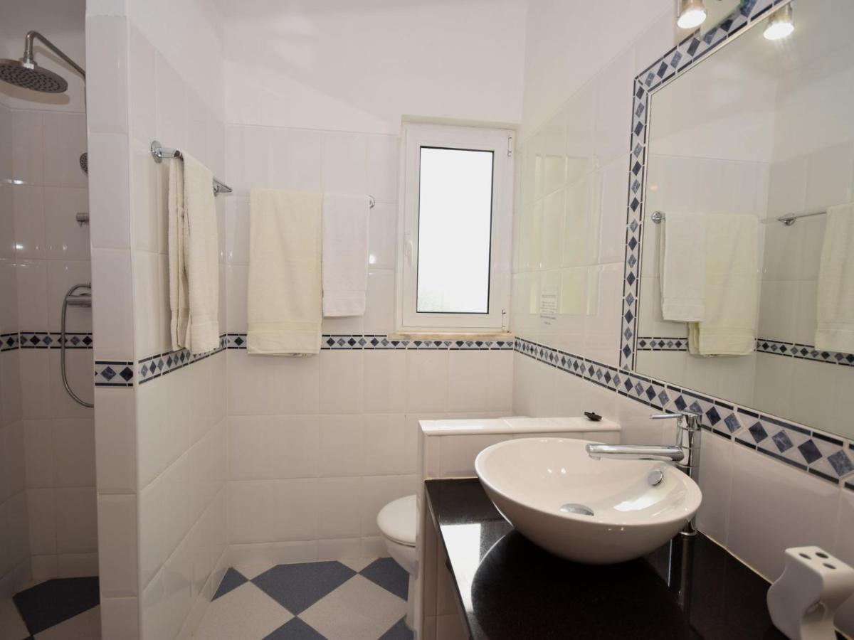 Fantastic Villa With Private Swimming Pool Albufeira Bagian luar foto